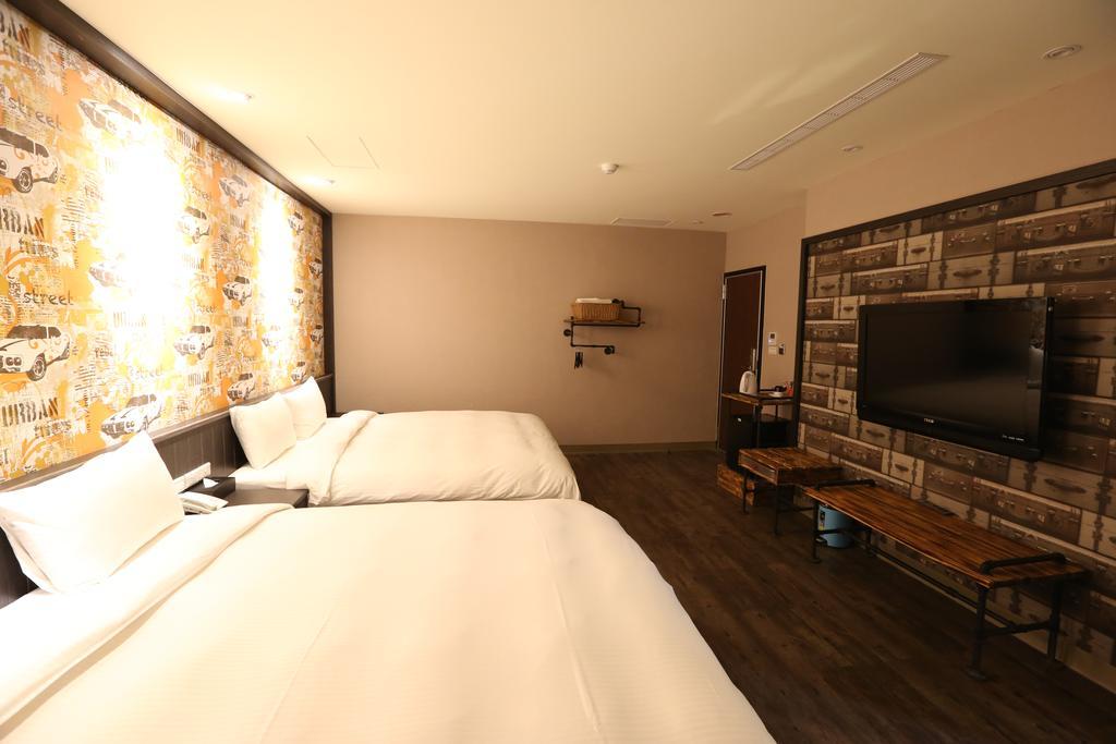 Central Hotel Taoyuan Exterior photo