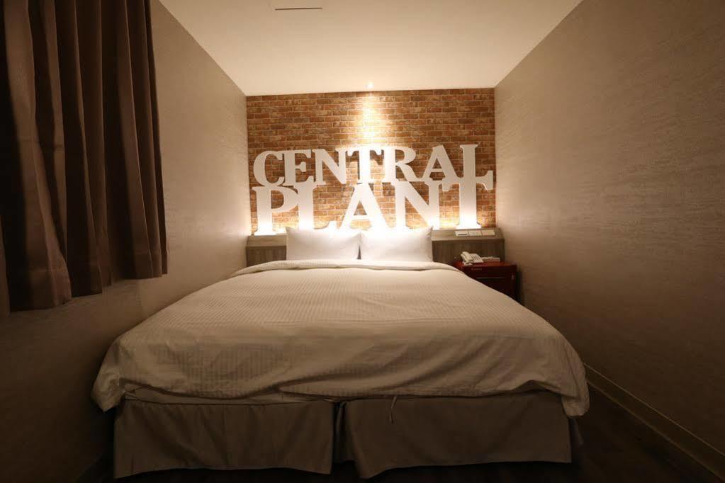 Central Hotel Taoyuan Exterior photo